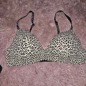 Victoria secret wireless bra